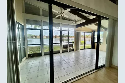 416 Briarwood Cir #2-24, Hollywood, FL 33024 - Photo 26