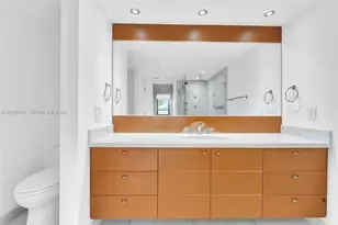 2 Grove Isle Dr, Miami, FL 33133 - Photo 28