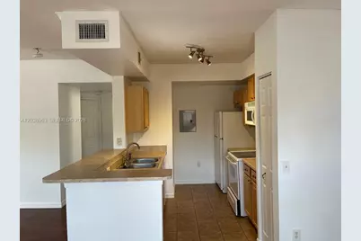 2412 Centergate Dr #201, Miramar, FL 33025 - Photo 18