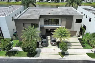 10261 NW 74th Terrace, Doral, FL 33178 - Photo 2