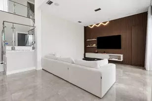 10261 NW 74th Terrace, Doral, FL 33178 - Photo 14