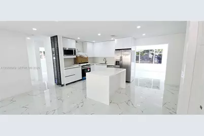 2530 NW 111th St, Miami, FL 33167 - Photo 6
