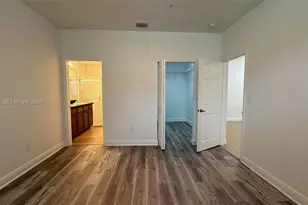 966 SW 147th Ave, Pembroke Pines, FL 33027 - Photo 14