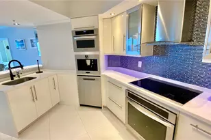 16699 Collins Ave, Sunny Isles Beach, FL 33160 - Photo 8