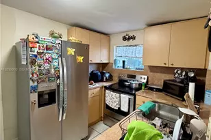 400 NW 44th Ave, Miami, FL 33126 - Photo 16