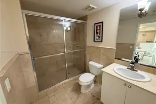 17555 Atlantic Blvd, Sunny Isles Beach, FL 33160 - Photo 14