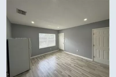 426 NE 77th St Rd #4, Miami, FL 33138 - Photo 6