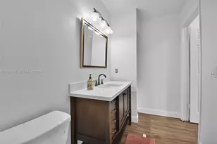 2866 S University Dr, Davie, FL 33328 - Photo 28