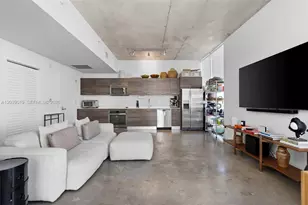 151 SE 1st St, Miami, FL 33131 - Photo 8