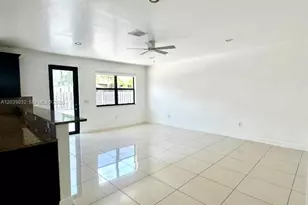 9825 NW 86th Terrace, Doral, FL 33178 - Photo 6