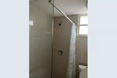 [Address not provided], Miami, FL 33165 - Photo 8