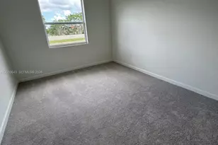18402 SW 2nd St, Pembroke Pines, FL 33029 - Photo 6