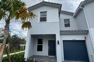 18402 SW 2nd St, Pembroke Pines, FL 33029 - Photo 1