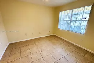 705 Belmont Ln, North Lauderdale, FL 33068 - Photo 12