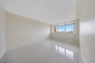2450 NE 135th St, North Miami, FL 33181 - Photo 20