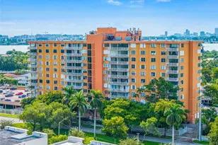 2450 NE 135th St, North Miami, FL 33181 - Photo 44