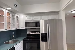 2715 Tigertail Ave, Miami, FL 33133 - Photo 12