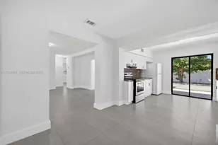 17150 NE 18th Ave, North Miami Beach, FL 33162 - Photo 12