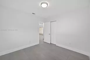 17150 NE 18th Ave, North Miami Beach, FL 33162 - Photo 18