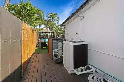 6751 SW 13th St, Miami, FL 33144 - Photo 36