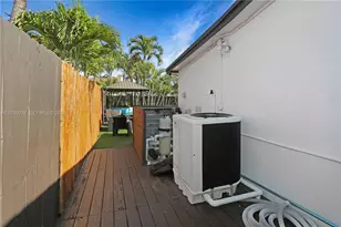 6751 SW 13th St, Miami, FL 33144 - Photo 36