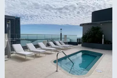 1000 Brickell Plz #4905, Miami, FL 33131 - Photo 32