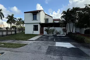 9700 NW 6th Ln, Miami, FL 33172 - Photo 2