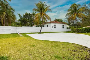 1029 NE 113th St, Biscayne Park, FL 33161 - Photo 1
