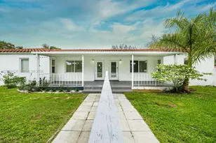 1029 NE 113th St, Biscayne Park, FL 33161 - Photo 4