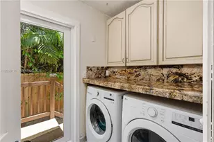 2209 SW 57th Ct, Miami, FL 33155 - Photo 26