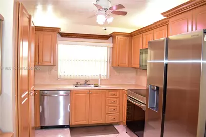 9300 Sunrise Lakes Blvd #208, Sunrise, FL 33322 - Photo 2