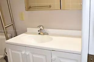 9300 Sunrise Lakes Blvd, Sunrise, FL 33322 - Photo 24