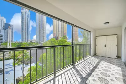 201 178th Dr #537, Sunny Isles Beach, FL 33160 - Photo 4
