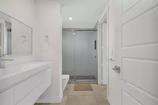 201 178th Dr, Sunny Isles Beach, FL 33160 - Photo 26
