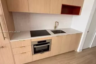 90 NE 32nd St, Miami, FL 33137 - Photo 10