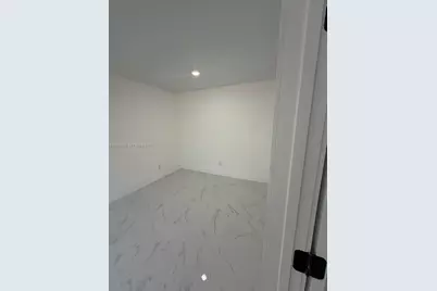 1230 NW 135th St, North Miami, FL 33167 - Photo 4