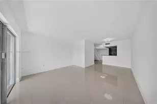 9351 Fontainebleau Blvd, Miami, FL 33172 - Photo 14