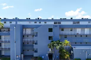 9351 Fontainebleau Blvd, Miami, FL 33172 - Photo 36