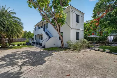 8270 NE 1st Pl #4, Miami, FL 33138 - Photo 4