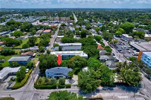 8270 NE 1st Pl, Miami, FL 33138 - Photo 28