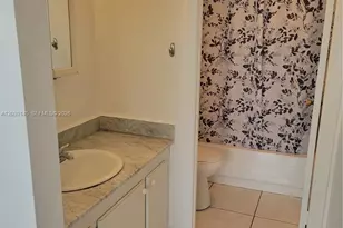 1300 NE Miami Gardens Dr, Miami, FL 33179 - Photo 8