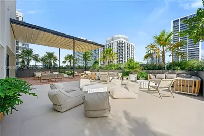 11 NE 6th St #1111, Miami, FL 33132 - Photo 16