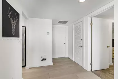 11111 Biscayne Blvd #8C, Miami, FL 33181 - Photo 10