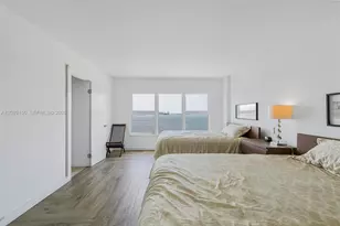 11111 Biscayne Blvd, Miami, FL 33181 - Photo 18