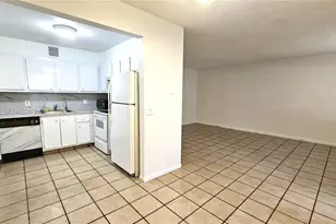 13155 SW 7th Ct, Pembroke Pines, FL 33027 - Photo 4