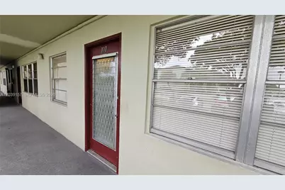 13155 SW 7th Ct #109E, Pembroke Pines, FL 33027 - Photo 2