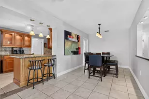 4585 E 9th Ln, Hialeah, FL 33013 - Photo 10