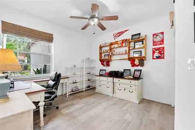 1522 NW 182nd Way, Pembroke Pines, FL 33029 - Photo 8