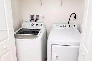 15560 SW 136th St, Miami, FL 33196 - Photo 6
