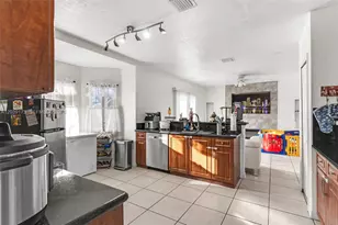 1760 NE 36th Ave, Homestead, FL 33033 - Photo 12